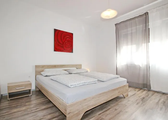 Appartement With Parking Space Baska, Krk - 19220 Baška