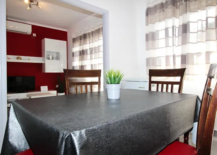 Apartmán With Parking Space Baska, Krk - 19220 *